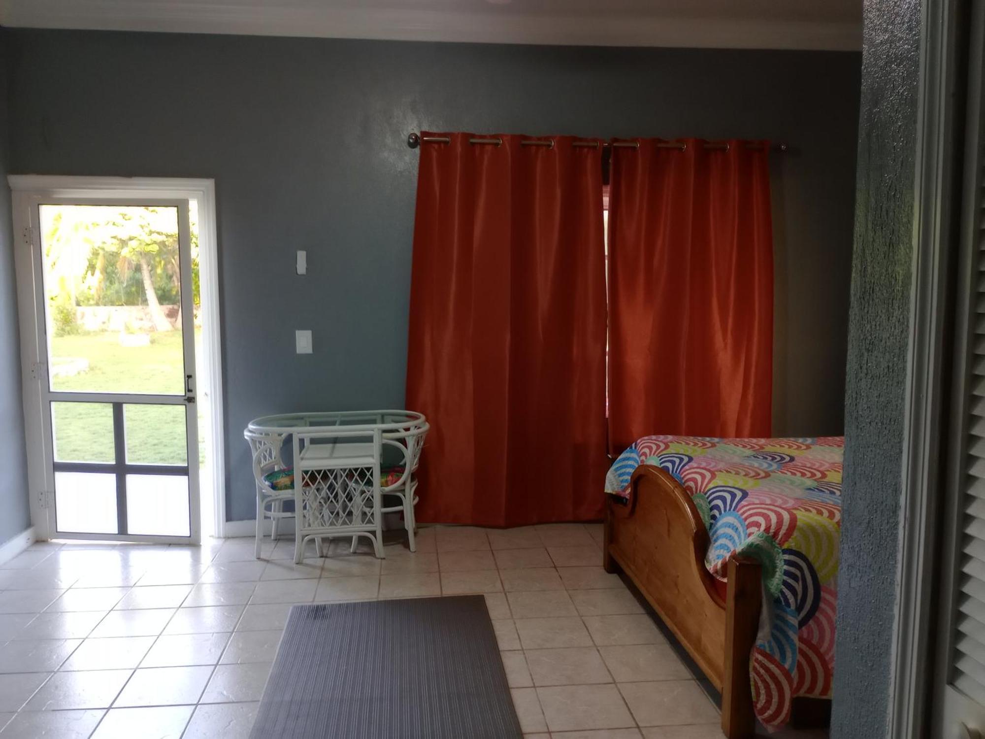 Surfers Manor Motel Gregory Town Bagian luar foto