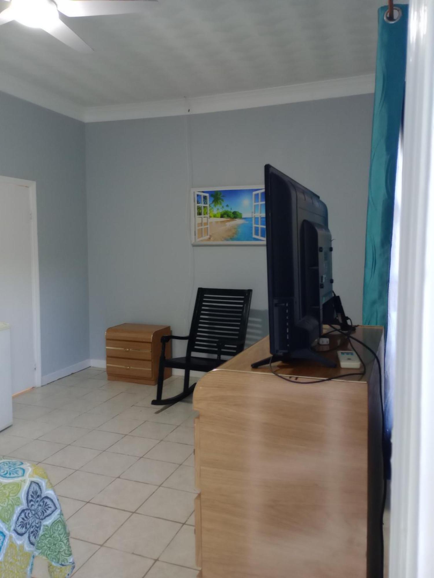 Surfers Manor Motel Gregory Town Bagian luar foto
