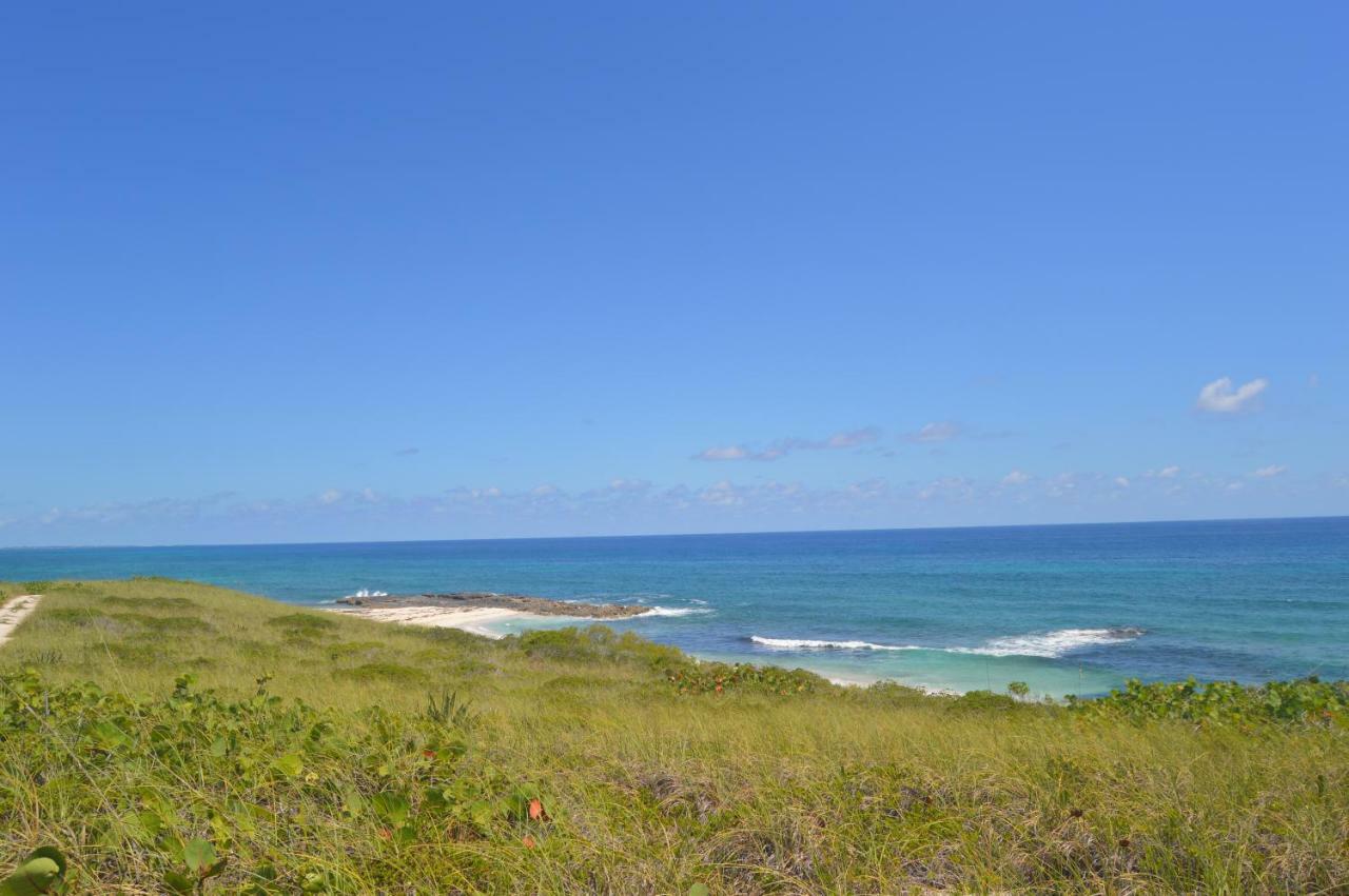 Surfers Manor Motel Gregory Town Bagian luar foto