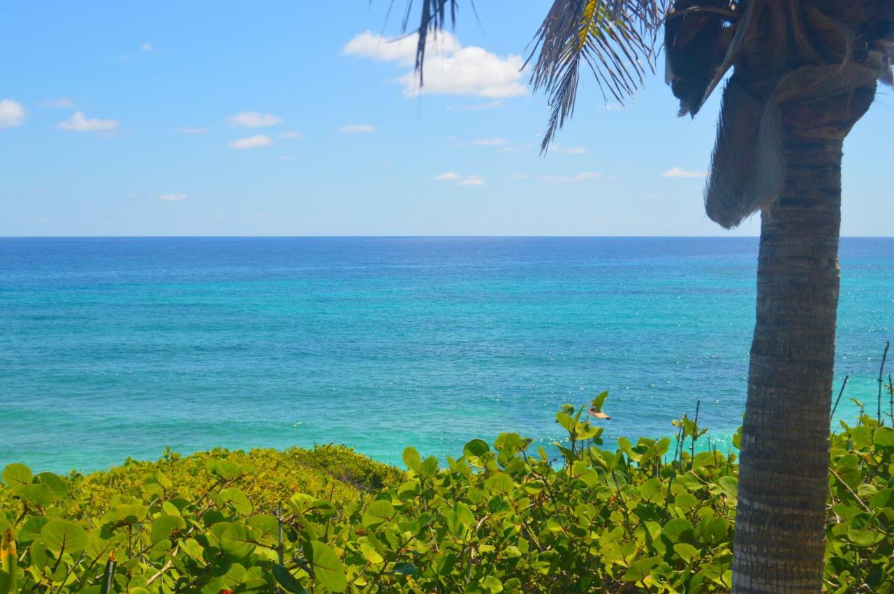 Surfers Manor Motel Gregory Town Bagian luar foto